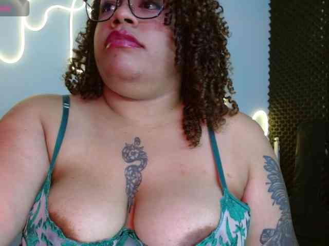 saramorales1 webcam