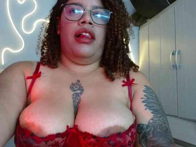 saramorales1 webcam