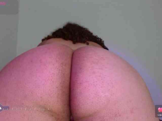 saramorales1 webcam