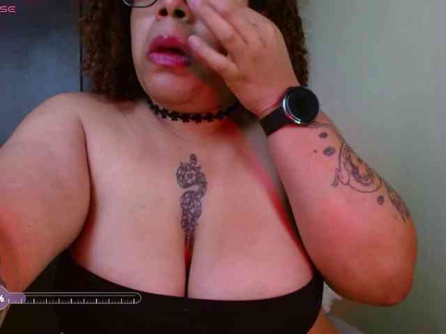 saramorales1 webcam