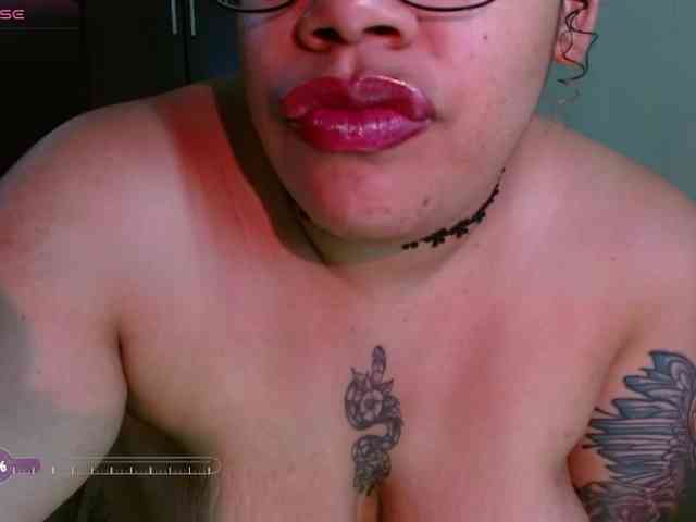 saramorales1 webcam