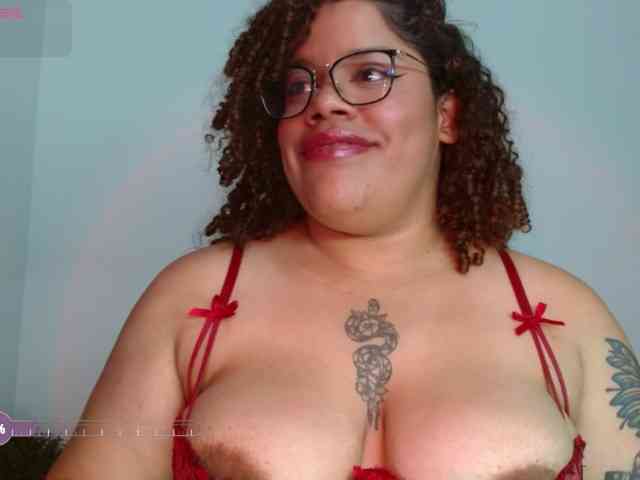 saramorales1 webcam
