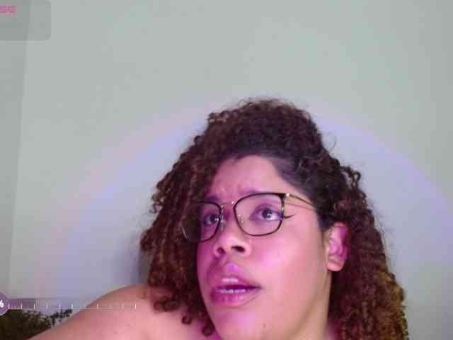 saramorales1 webcam