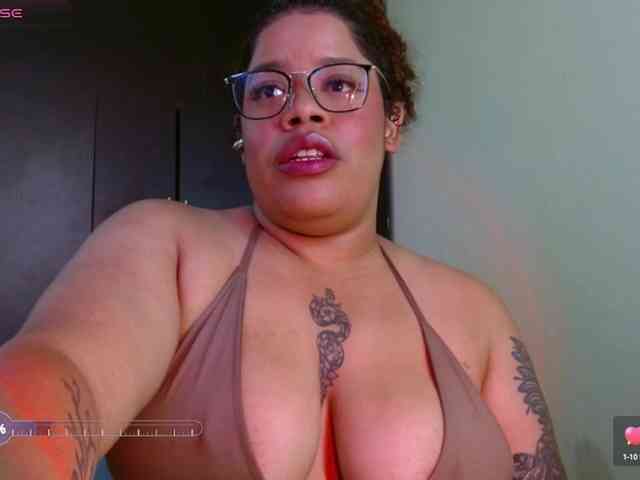 saramorales1 webcam