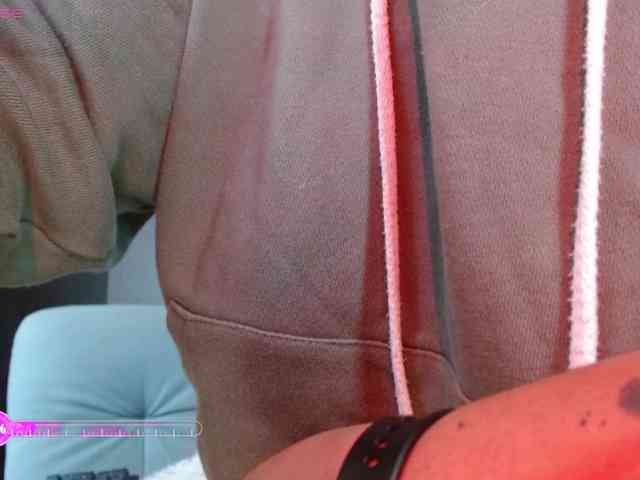 saramorales1 webcam