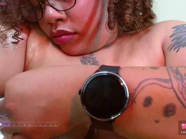 saramorales1 webcam