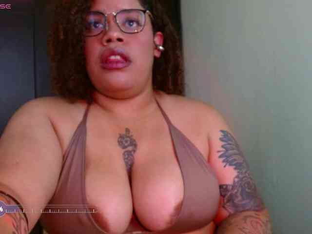 saramorales1 webcam