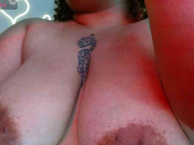 saramorales1 webcam