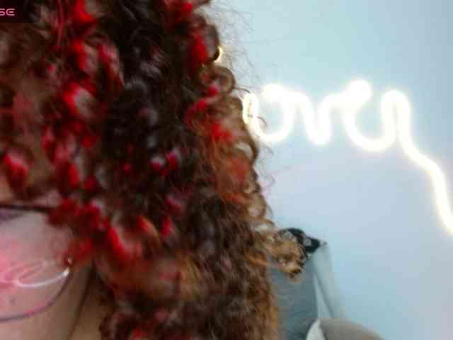saramorales1 webcam