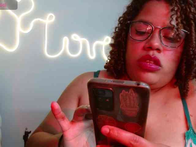 saramorales1 webcam
