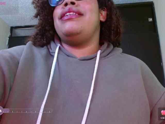 saramorales1 webcam