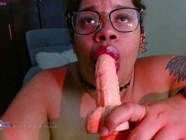 saramorales1 webcam