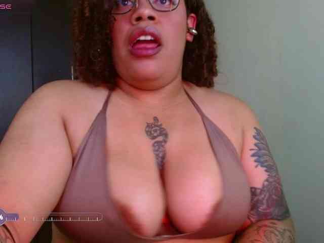 saramorales1 webcam