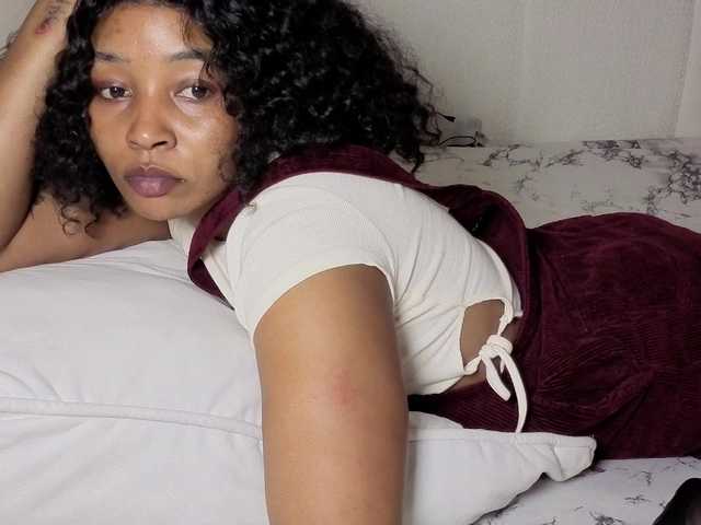 Ebonycutelyn's BongaCams show and profile