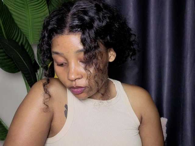 Ebonycutelyn's BongaCams show and profile