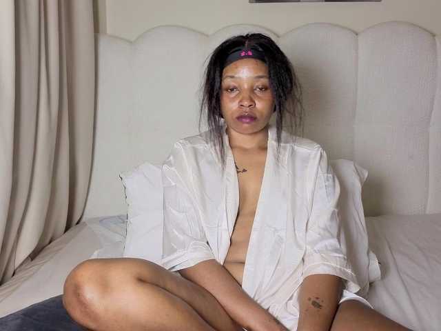 Ebonycutelyn live cam profile