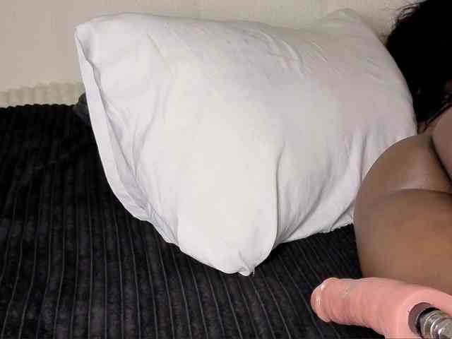 Ebonycutelyn Ebonycutelyn