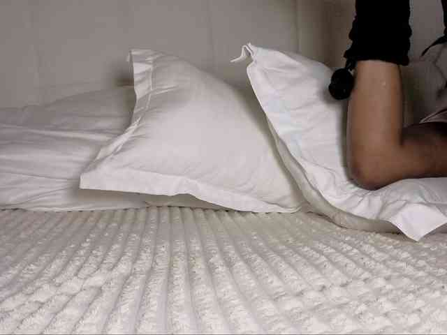 Ebonycutelyn Ebonycutelyn