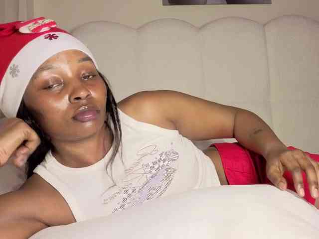 Ebonycutelyn Ebonycutelyn