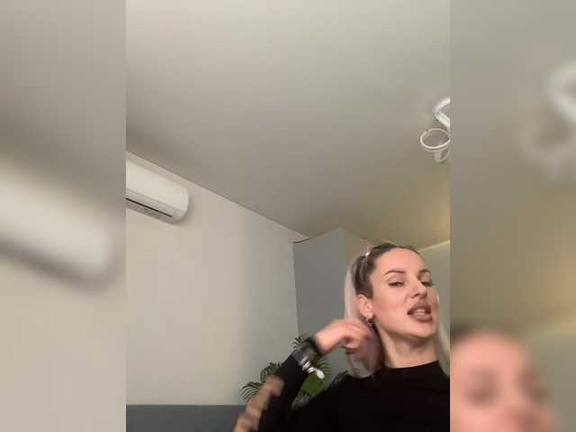 Stasya-moor's BongaCams show and profile