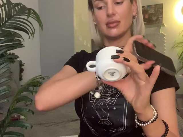 Stasya-moor's BongaCams show and profile