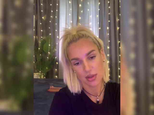Stasya-moor's webcam live show