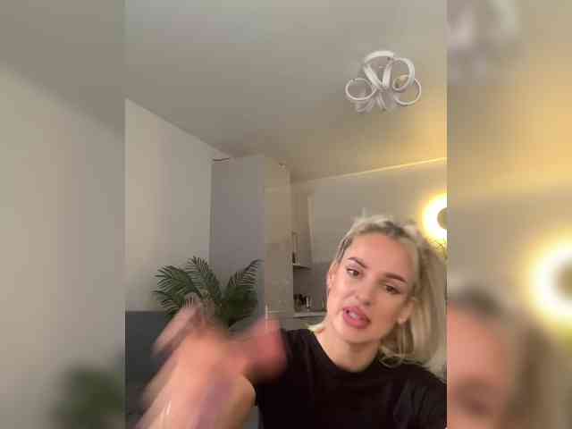 Stasya-moor's webcam live show