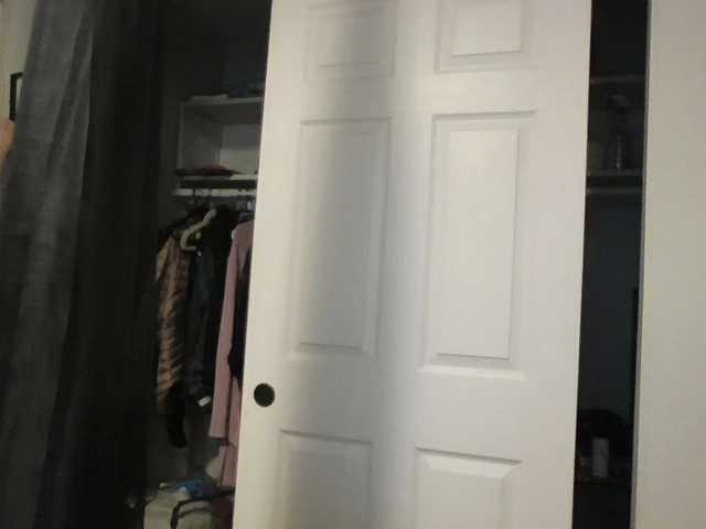 Beckitoosweet's BongaCams show and profile