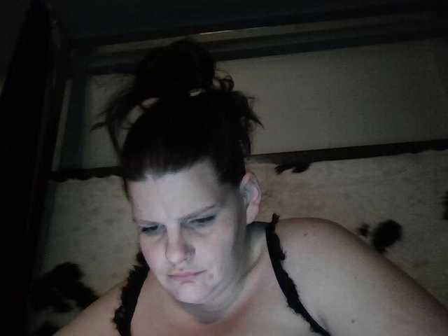 Beckitoosweet's BongaCams show and profile