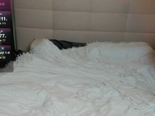 SilasCoraline webcam