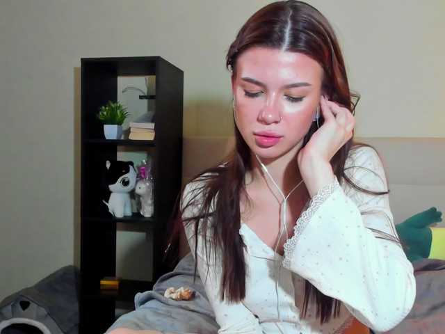 Tune-Godness's BongaCams show and profile