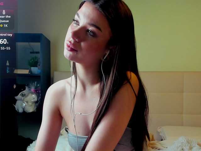 Tune-Godness's BongaCams show and profile
