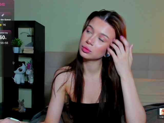 SilasCoraline webcam