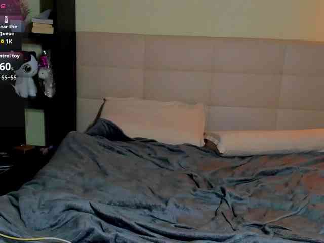 SilasCoraline webcam