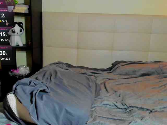 SilasCoraline webcam