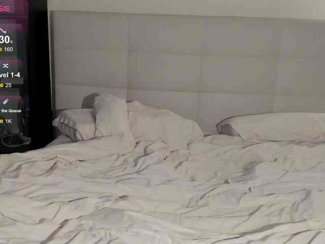 SilasCoraline webcam