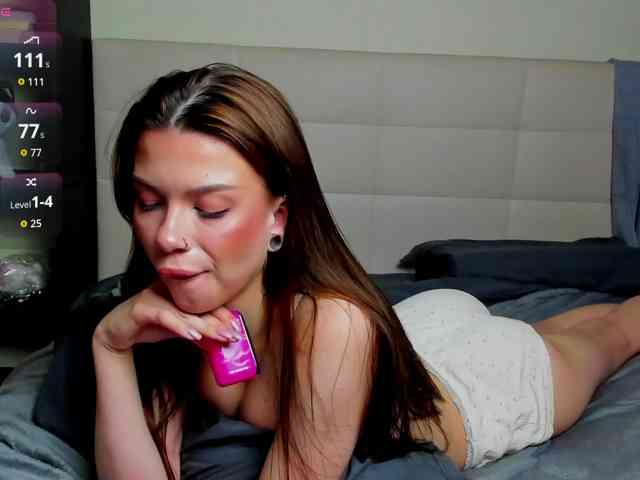 SilasCoraline webcam