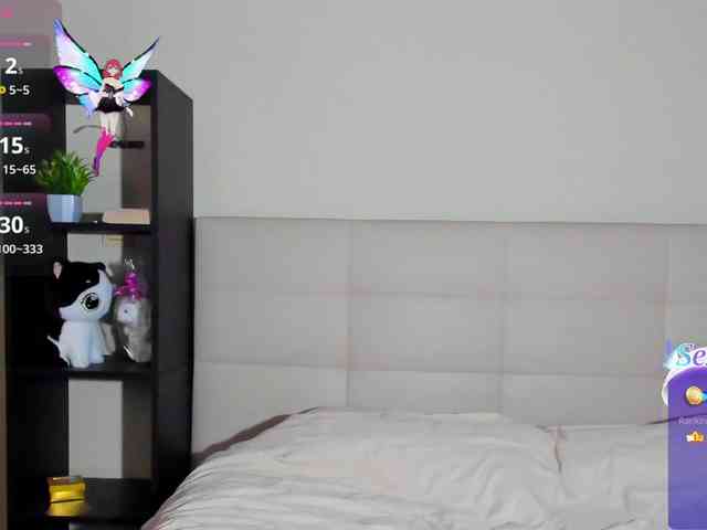 SilasCoraline webcam