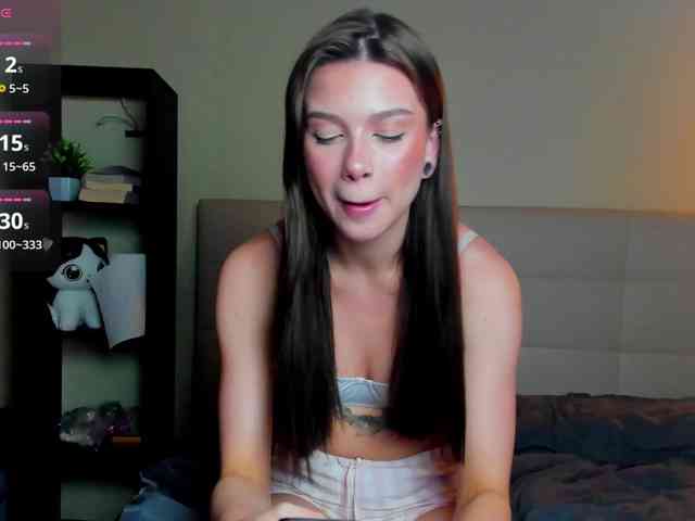 SilasCoraline webcam