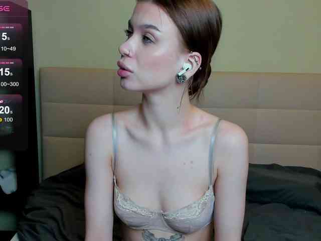 SilasCoraline webcam