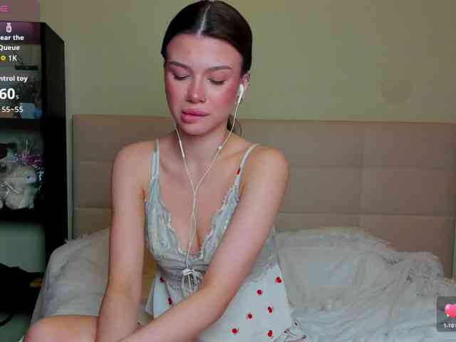 SilasCoraline webcam