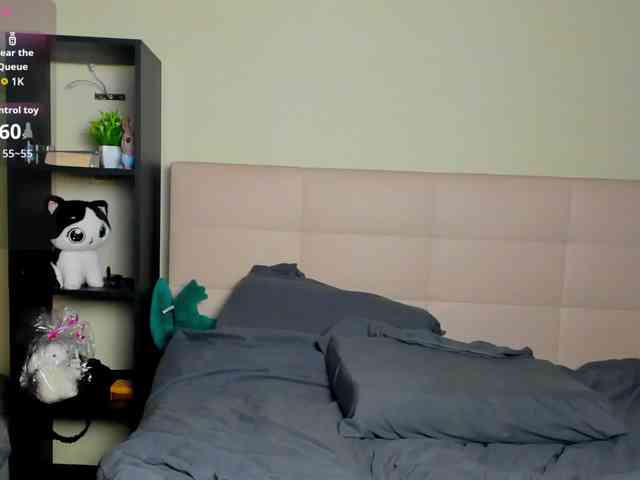 SilasCoraline webcam