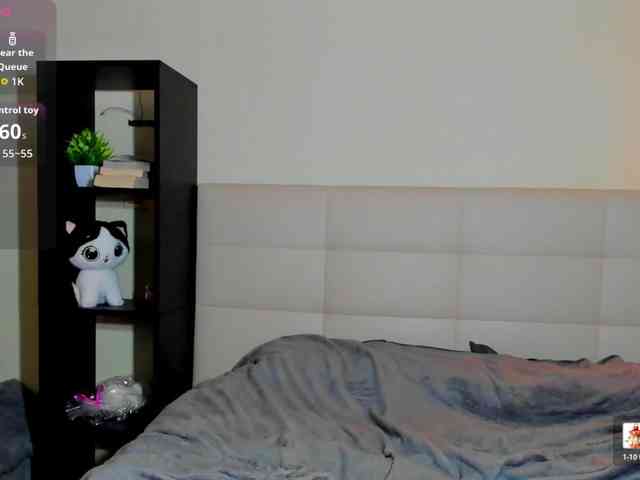 SilasCoraline webcam