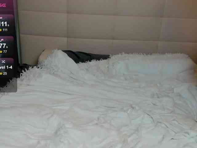 SilasCoraline webcam