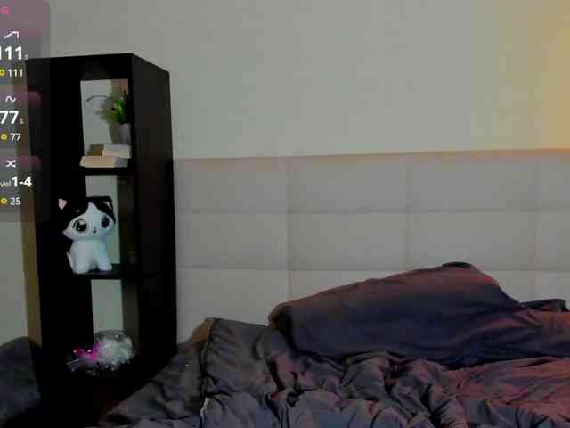 SilasCoraline webcam