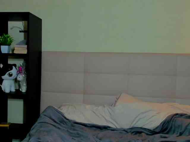 SilasCoraline webcam