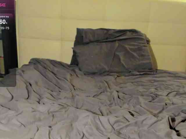 SilasCoraline webcam