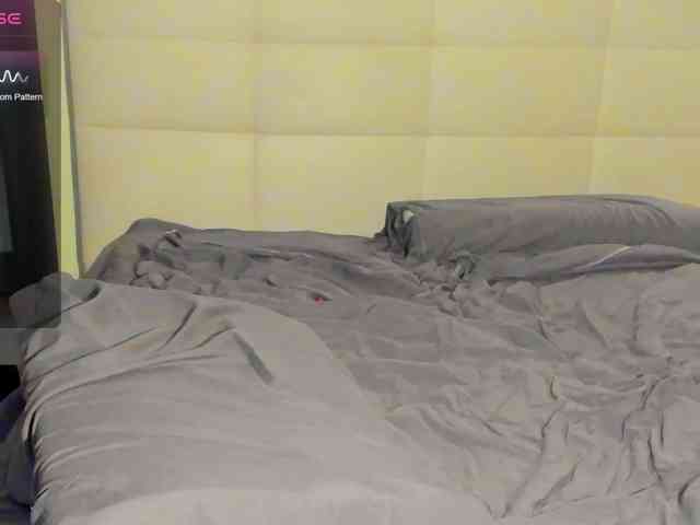 SilasCoraline webcam