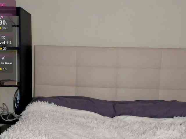 SilasCoraline webcam