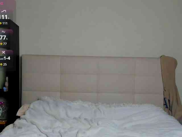 SilasCoraline webcam